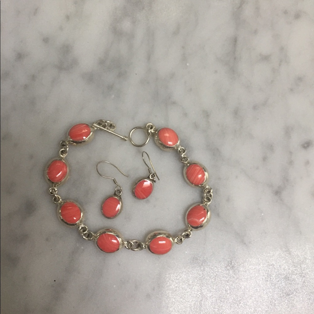 Coral bracelet and earrings